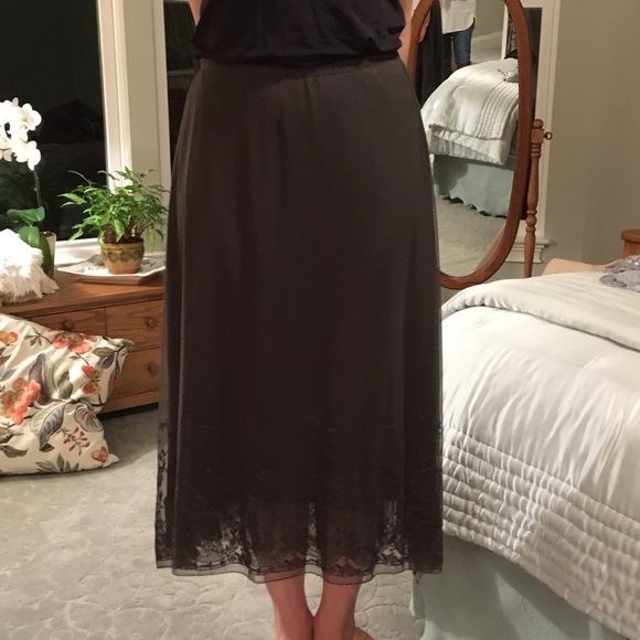 J Jill embroidered mesh skirt in charcoal lace - Picture 2 of 8